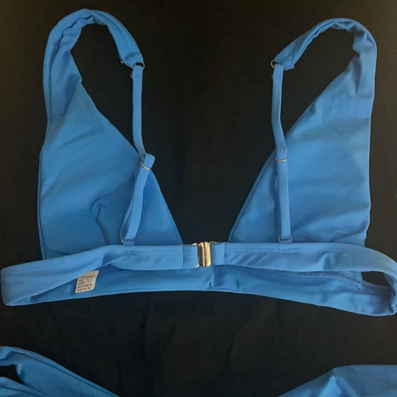 Sexy Brazilian Swimsuit - Picture 4 of 6